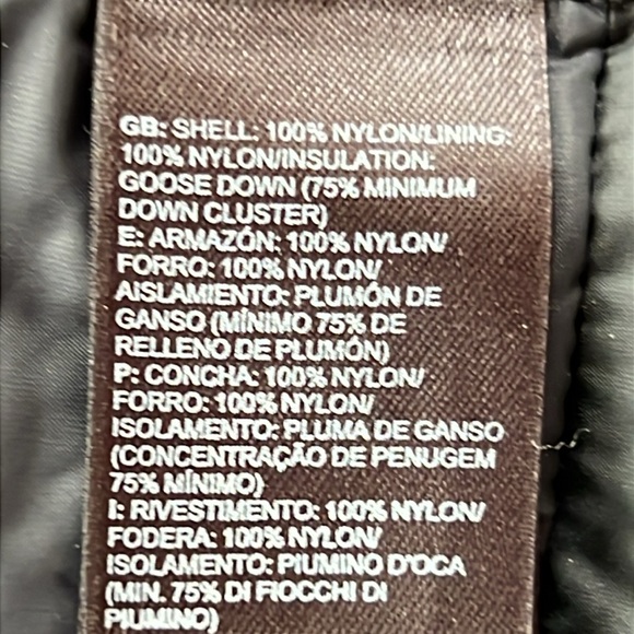 The North Face Black Puffer Jacket Winter-Weight Insulation. Medium - Picture 5 of 14